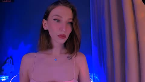 ellaamber online show from 16, 11, 2025