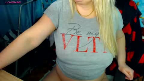 Snapshot of ellabella36dd chatting on 14, 2, 2026 IsaBella online show from 14, 2, 2026