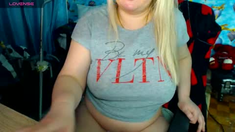 Snapshot of ellabella36dd chatting on 28, 2, 2026 IsaBella online show from 28, 2, 2026