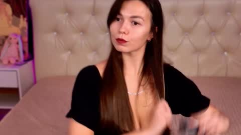 ellacanny online show from 28, 11, 2025