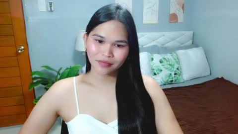 Snapshot of ellaford chatting on 8, 8, 2026 EllaFord online show from 8, 8, 2026