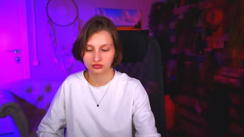 Ella online show from 12, 5, 2026