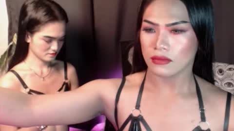 Snapshot of ellahugecumxx chatting on 26, 3, 2026 ella online show from 26, 3, 2026