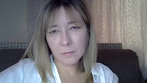 Snapshot of ellajohnsonx chatting on 18, 10, 2025 ellajohnsonx online show from 18, 10, 2025