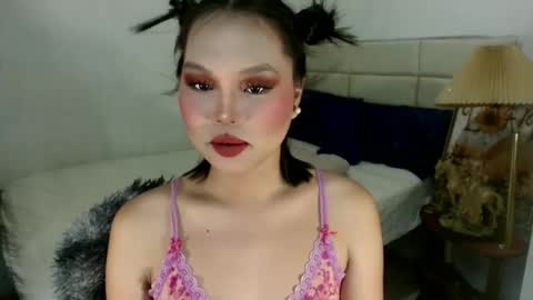 Snapshot of ellasweetcummer chatting on 18, 12, 2025 ellasweetcummer online show from 18, 12, 2025