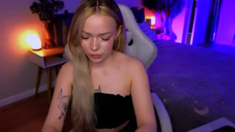 Snapshot of ellatwox chatting on 30, 3, 2026 Ella online show from 30, 3, 2026