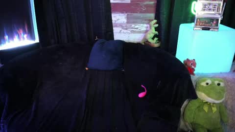 Snapshot of elle4you chatting on 22, 3, 2026 ELLE online show from 22, 3, 2026