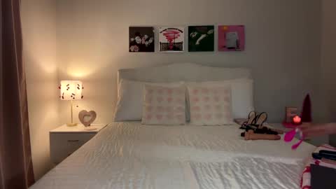 Snapshot of ellebby7 chatting on 19, 12, 2024 Ellebby7 online show from 19, 12, 2024