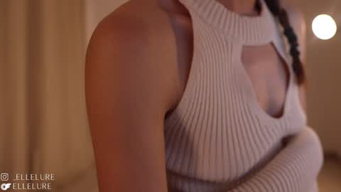 Linda Restrepo online show from 30, 1, 2025