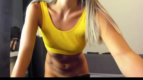 Snapshot of ellen_flow chatting on 23, 4, 2026 ellen_flow online show from 23, 4, 2026