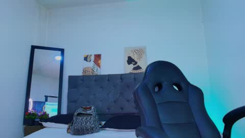  Ellie   online show from 18, 9, 2025