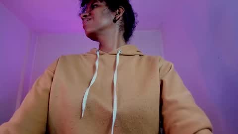  Ellie   online show from 18, 11, 2025