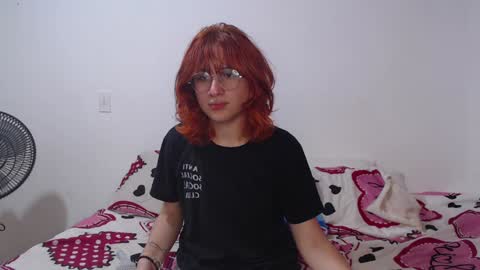 Snapshot of ellie_andy19 chatting on 10, 1, 2025 kev  dani online show from 10, 1, 2025