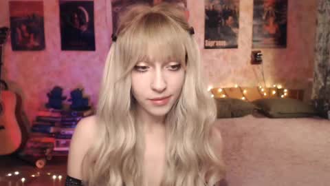 Snapshot of ellie_friendly chatting on 20, 1, 2025 ellie_friendly online show from 20, 1, 2025