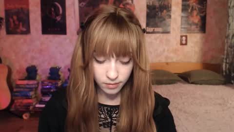 Snapshot of ellie_friendly chatting on 19, 3, 2026 ellie_friendly online show from 19, 3, 2026