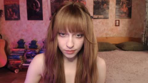 Snapshot of ellie_friendly chatting on 9, 4, 2026 ellie_friendly online show from 9, 4, 2026