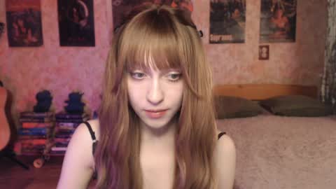 Snapshot of ellie_friendly chatting on 15, 4, 2026 ellie_friendly online show from 15, 4, 2026