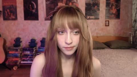 Snapshot of ellie_friendly chatting on 25, 4, 2026 ellie_friendly online show from 25, 4, 2026