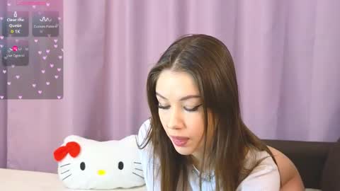 Snapshot of ellie_miller_ chatting on 13, 12, 2025 ellie online show from 13, 12, 2025