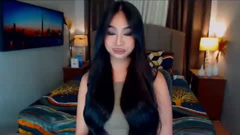 Snapshot of elliecummers chatting on 8, 1, 2025 ellie online show from 8, 1, 2025