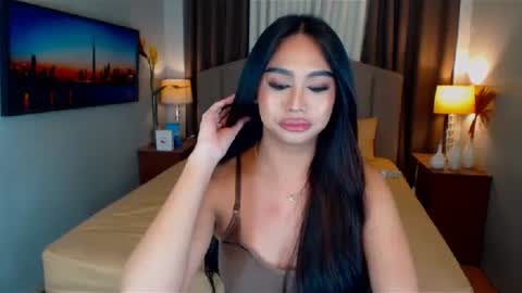 Snapshot of elliecummers chatting on 8, 2, 2025 ellie online show from 8, 2, 2025