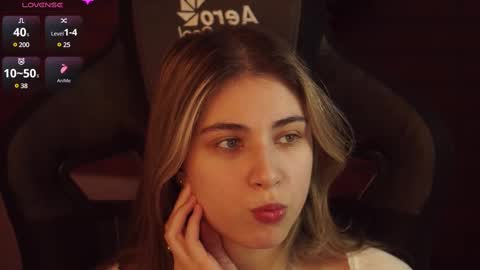 elliecutes online show from 18, 2, 2025