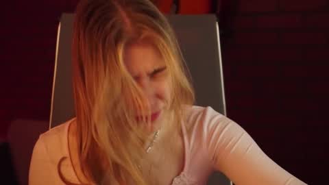 elliecutes online show from 9, 3, 2025