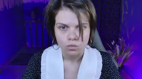 elliemurler online show from 23, 9, 2025