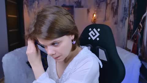 elliemurler online show from 26, 11, 2025