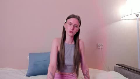 Snapshot of ellierough chatting on 15, 3, 2026 ellierough online show from 15, 3, 2026