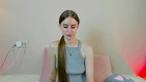 Snapshot of ellierough chatting on 4, 5, 2026 ellierough online show from 4, 5, 2026