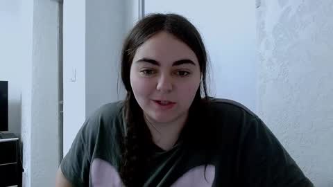 Snapshot of ellies_8 chatting on 10, 4, 2026 Ellie online show from 10, 4, 2026