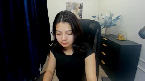 Snapshot of ellievensda chatting on 16, 9, 2025 ellievensda online show from 16, 9, 2025