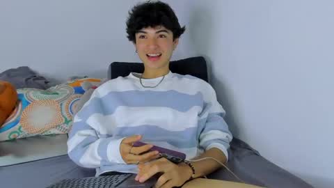 Snapshot of elliotvolkov chatting on 21, 4, 2026 elliotvolkov online show from 21, 4, 2026