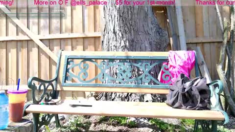 Snapshot of ells_palace chatting on 17, 4, 2026 Ella Bella Bo Bella online show from 17, 4, 2026