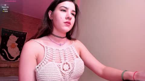Snapshot of elly__green chatting on 7, 5, 2026 Elly online show from 7, 5, 2026