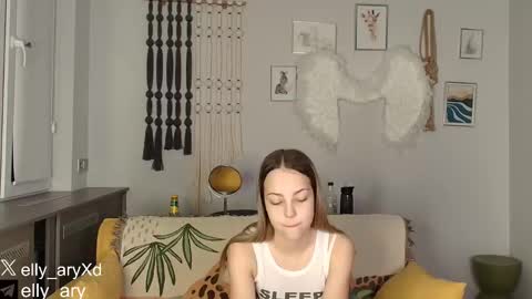 elly_ary online show from 11, 1, 2026