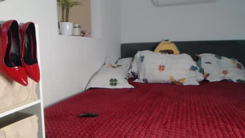 Snapshot of elly_denise chatting on 9, 2, 2025 Denise online show from 9, 2, 2025