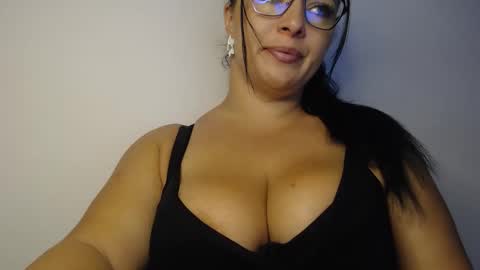 Snapshot of elly_denise chatting on 19, 9, 2025 Denise online show from 19, 9, 2025