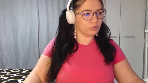 Snapshot of elly_denise chatting on 2, 3, 2026 Denise online show from 2, 3, 2026