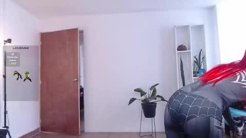 Emy Castro online show from 10, 9, 2025