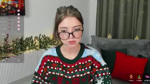 Snapshot of ellyford chatting on 11, 12, 2024 Elly online show from 11, 12, 2024