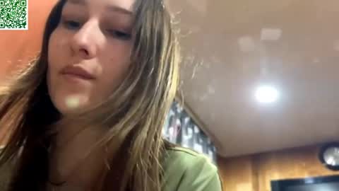 Snapshot of ellyspoerer chatting on 22, 4, 2026 Sonya online show from 22, 4, 2026