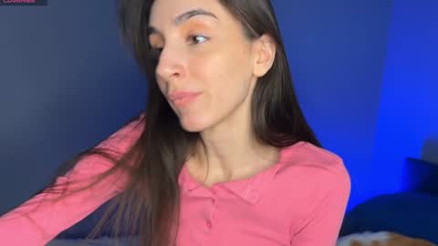 Im online Fri Sun Mon Tue Thu Fri Sat3 from 1000 online show from 1, 2, 2025