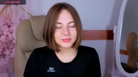 elma_lily online show from 24, 10, 2025