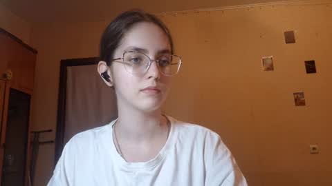 Snapshot of elmeraurora chatting on 6, 7, 2026 Kate online show from 6, 7, 2026