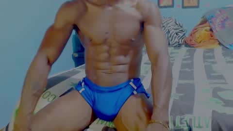 elmiltonnjakee online show from 2, 2, 2026