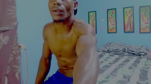 elmiltonnjakee online show from 4, 2, 2026