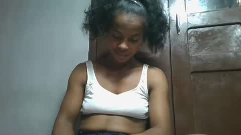 Snapshot of elodie228680 chatting on 6, 5, 2026 elodie228680 online show from 6, 5, 2026