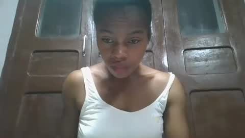 Snapshot of elodie228680 chatting on 9, 5, 2026 elodie228680 online show from 9, 5, 2026